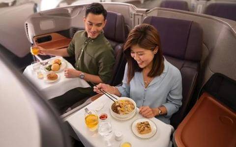 餐饮外卖密封打包将有新规定；为自救，  新加坡航空推出飞机餐厅